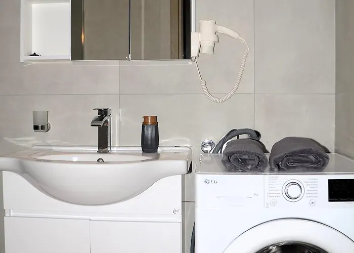 Avanto Lefkas Awaits Lefkáda