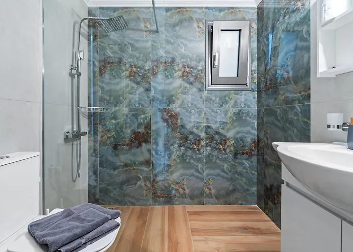 Avanto Lefkas Awaits * Lefkáda