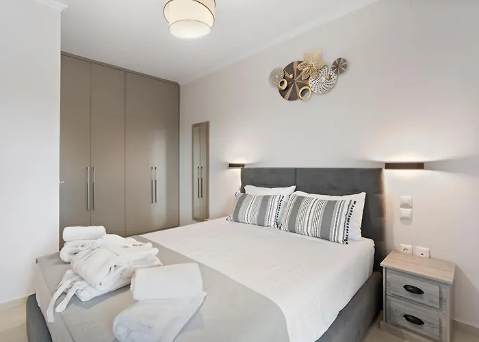 Avanto Lefkas Awaits