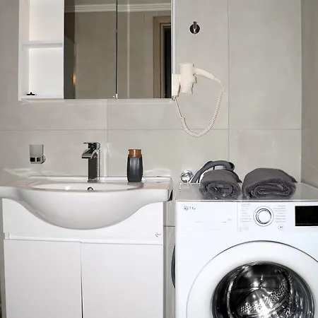 Avanto Lefkas Awaits Лефкада