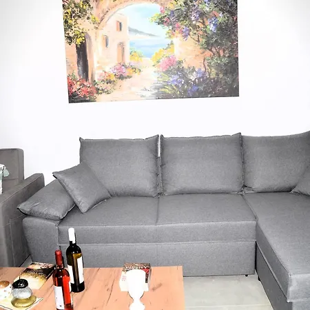 Avanto Lefkas Awaits Лефкада