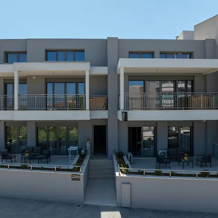 Avanto Lefkas Awaits Лефкада